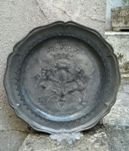 Assiette ancienne Royale avant restauration