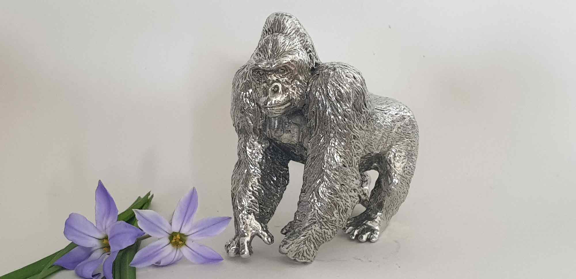 figurine gorille en etain 