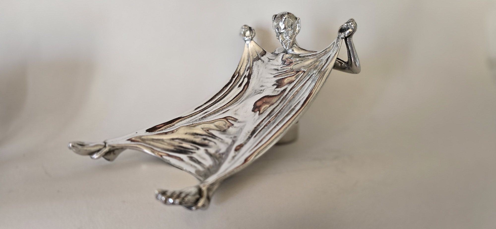 diable drapé en etain, | Étains du Campanile - EtainPassion